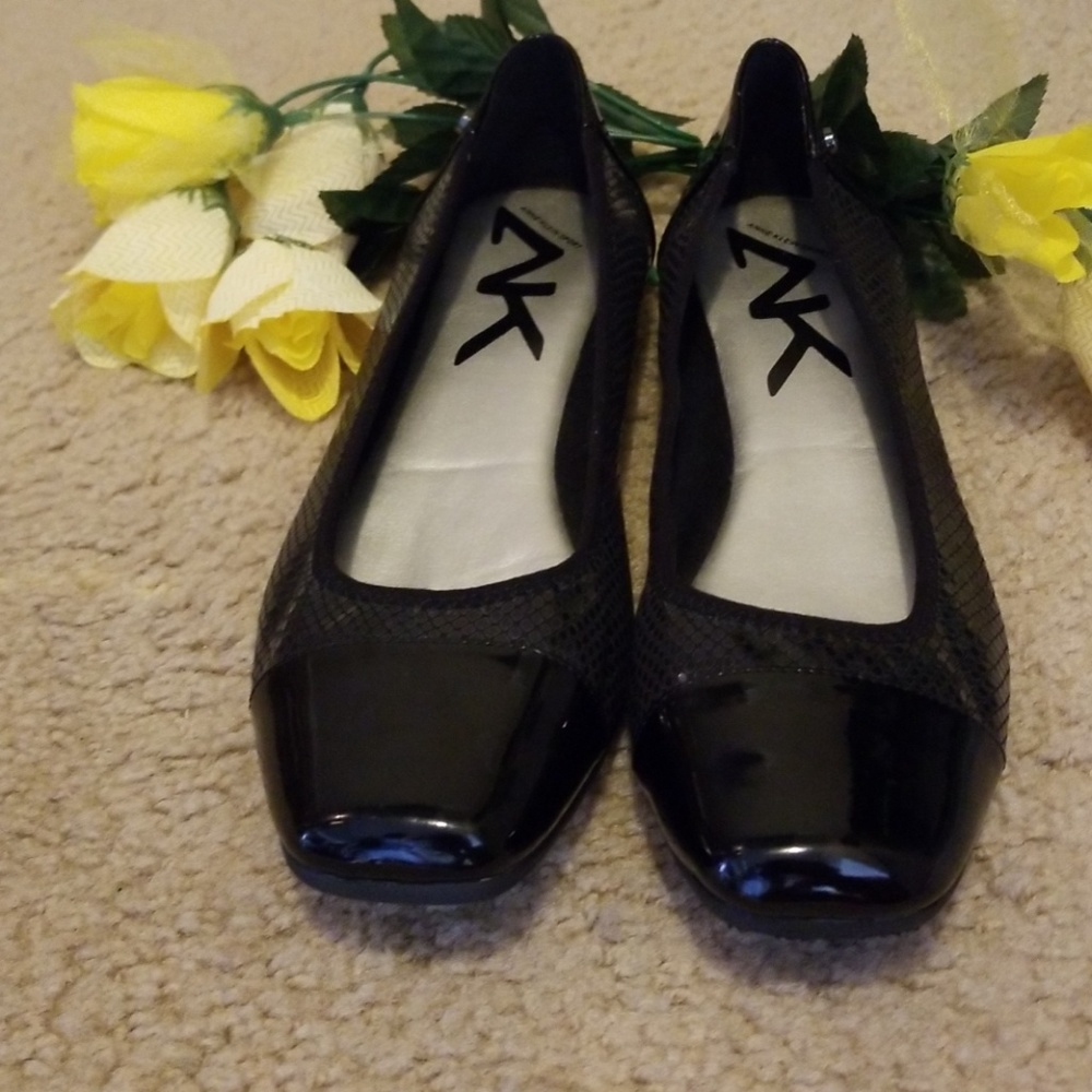 Anne Klein Sport Flats size 10